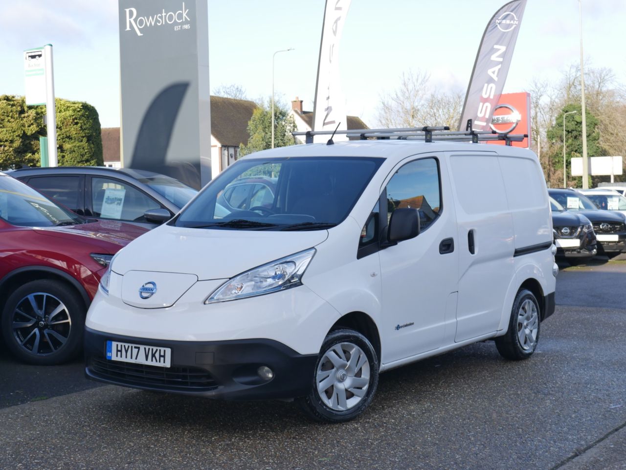 Main listing image - Nissan e-NV200