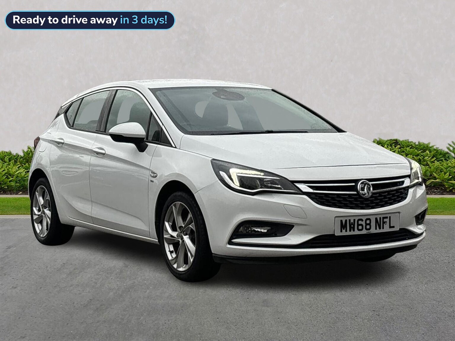 Main listing image - Vauxhall Astra