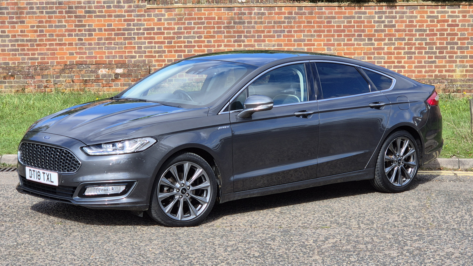 Main listing image - Ford Mondeo