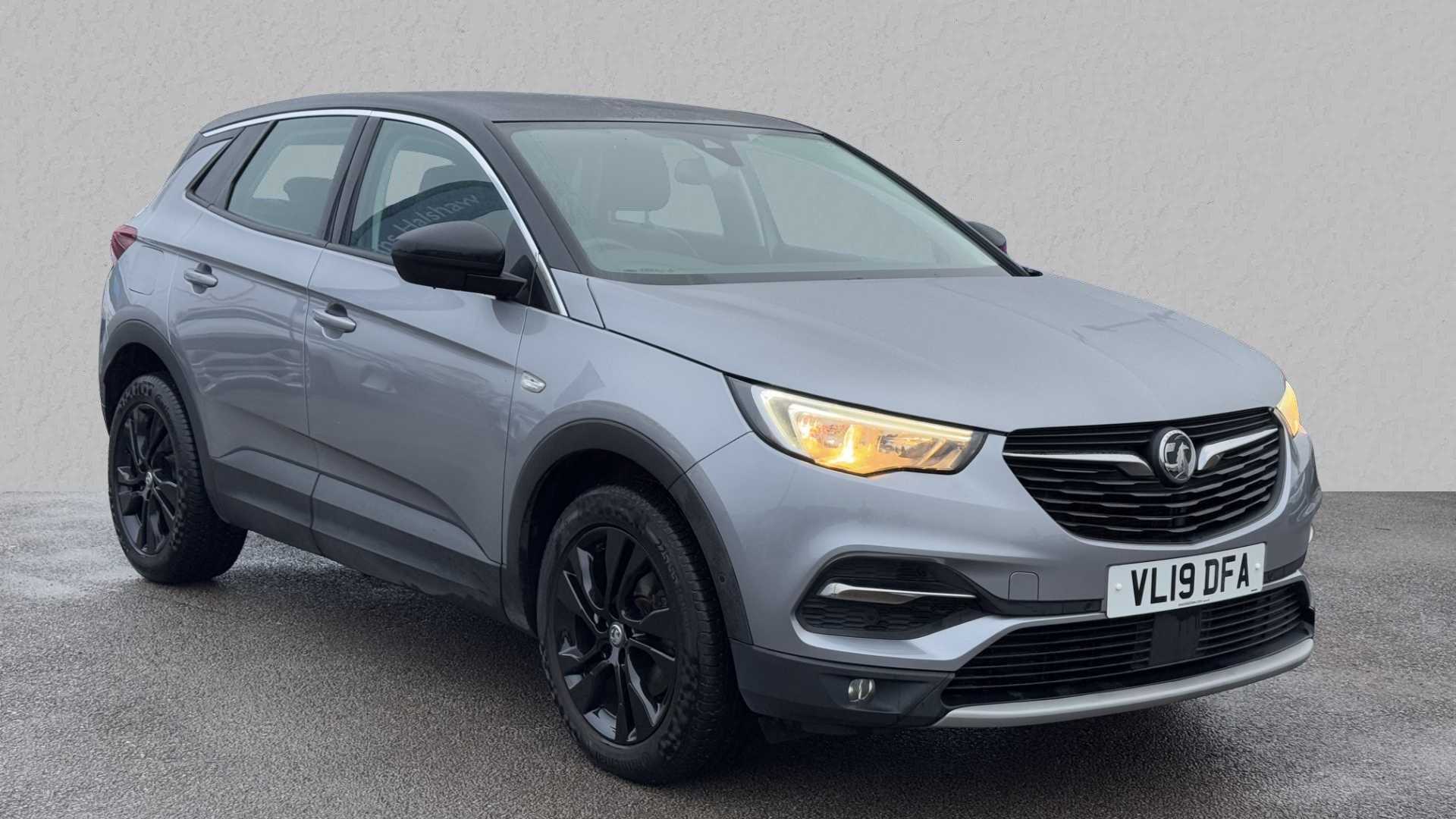 Main listing image - Vauxhall Grandland X