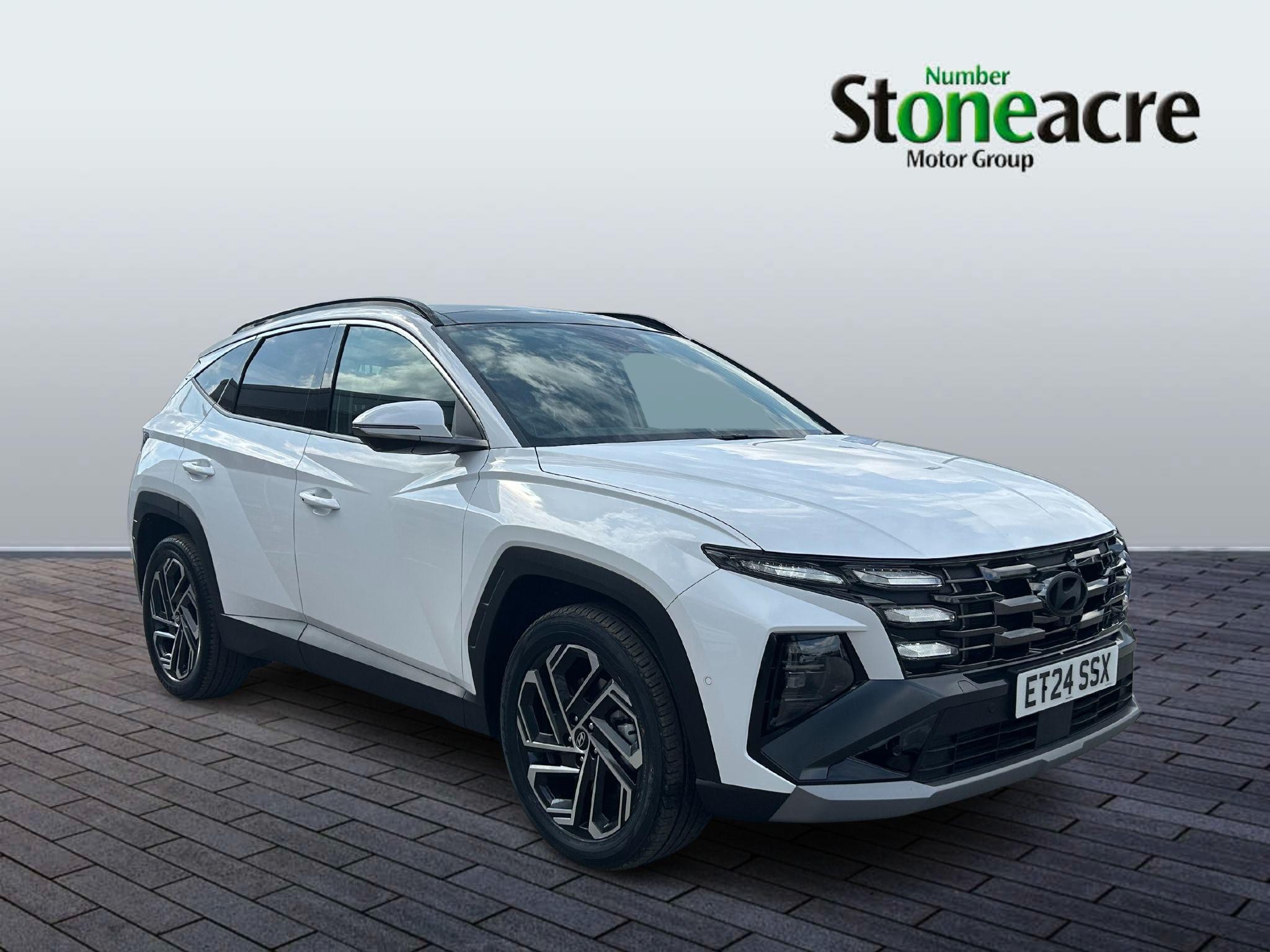 Main listing image - Hyundai Tucson
