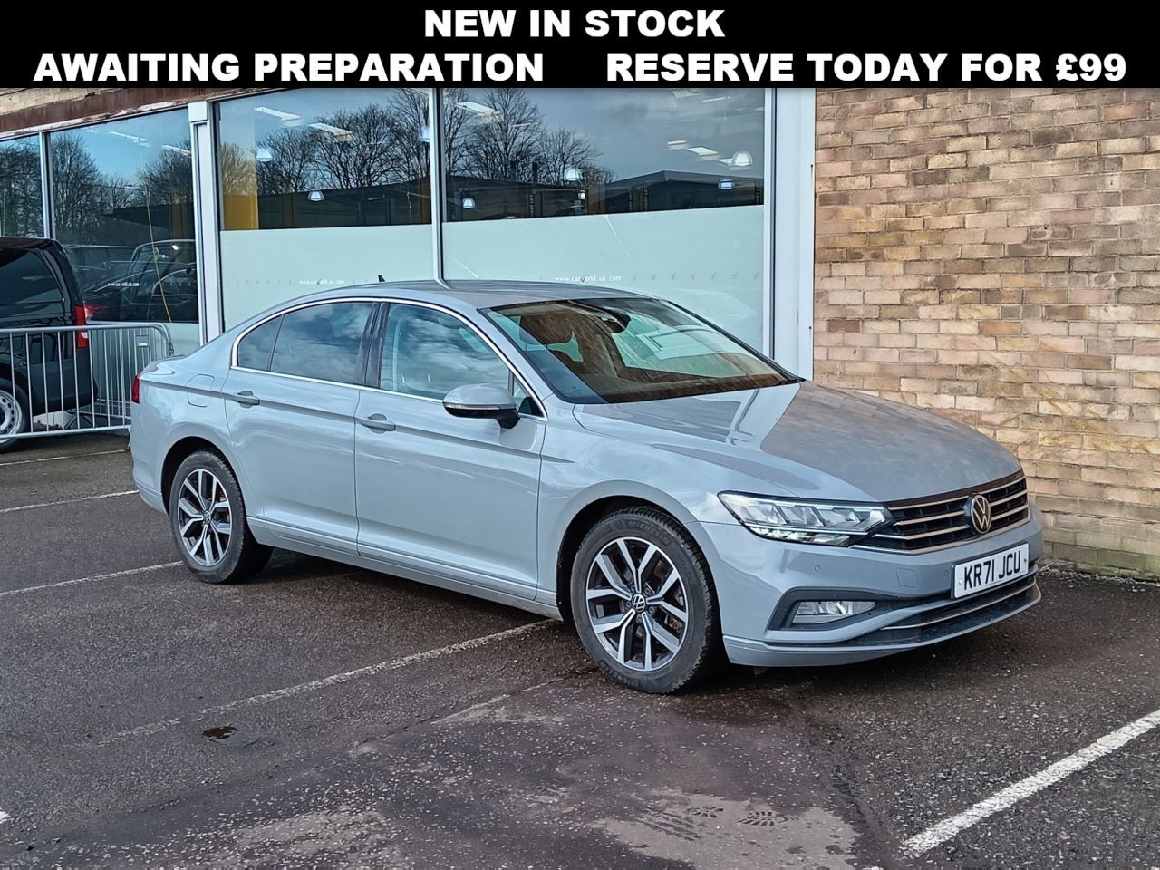 Main listing image - Volkswagen Passat