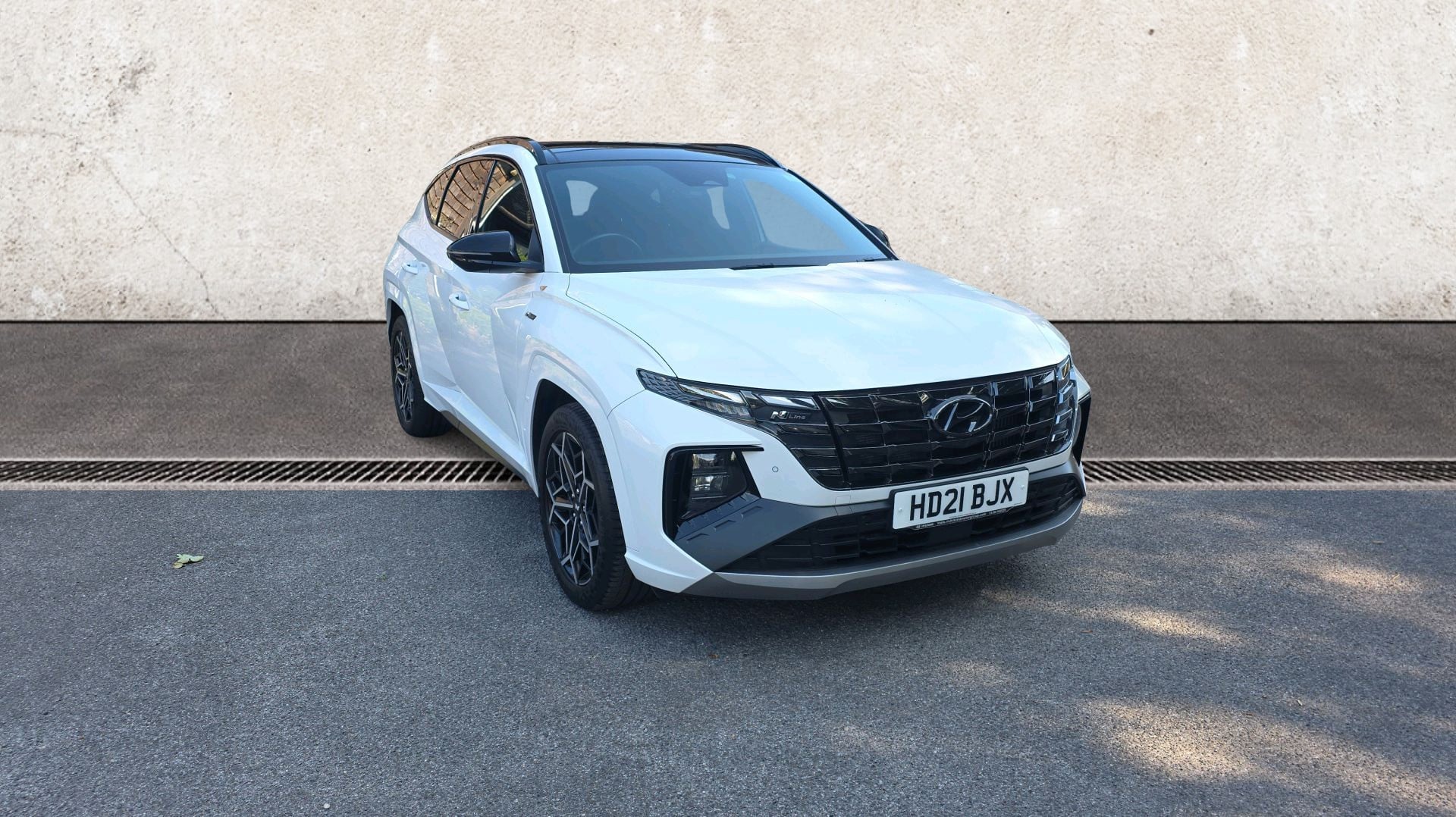 Main listing image - Hyundai Tucson