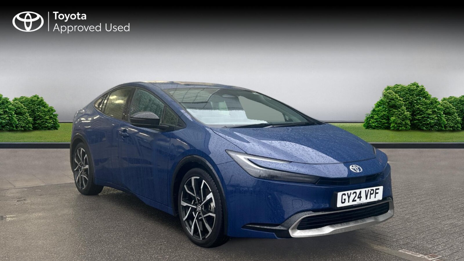 Main listing image - Toyota Prius Plug-In