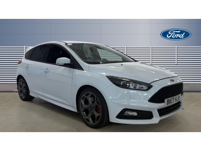 Main listing image - Ford Focus