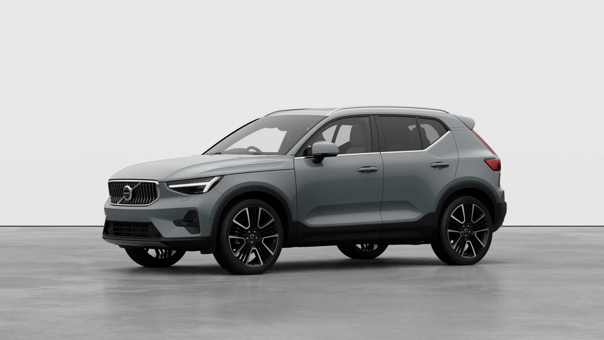 Main listing image - Volvo XC40