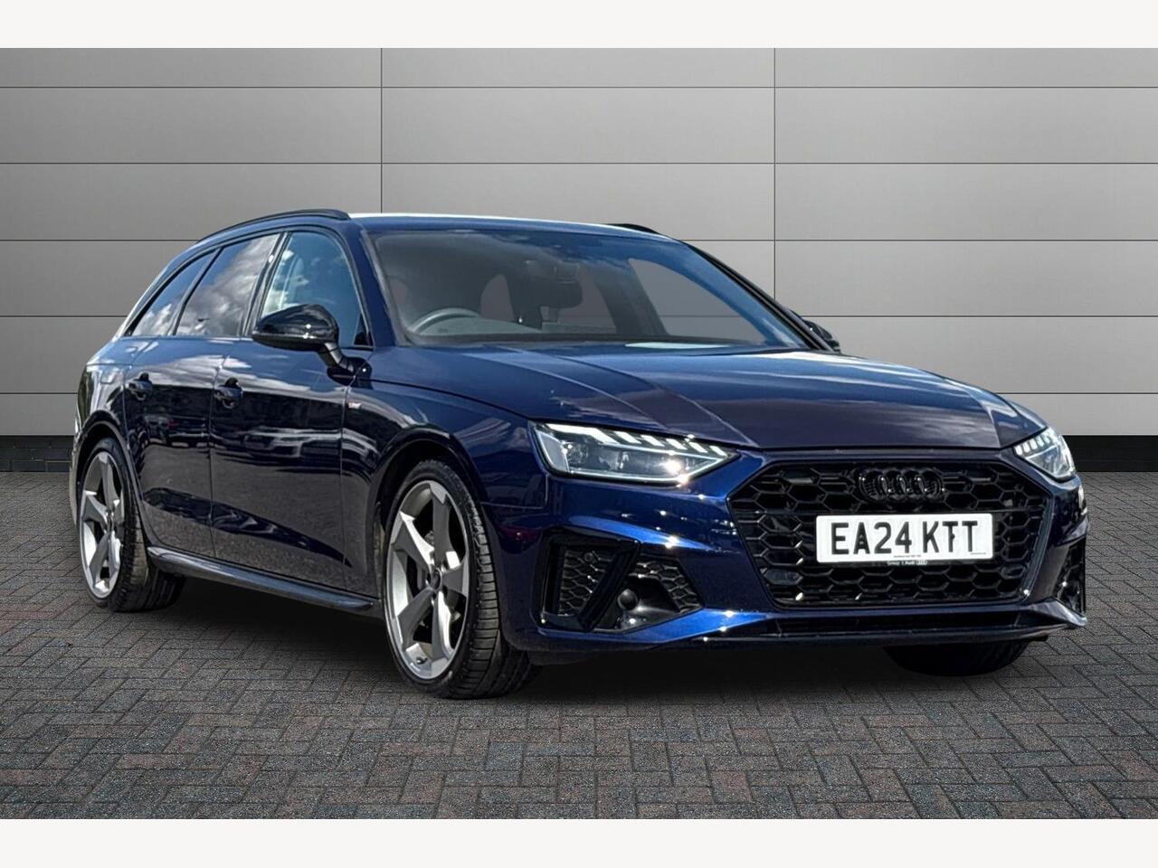 Main listing image - Audi A4
