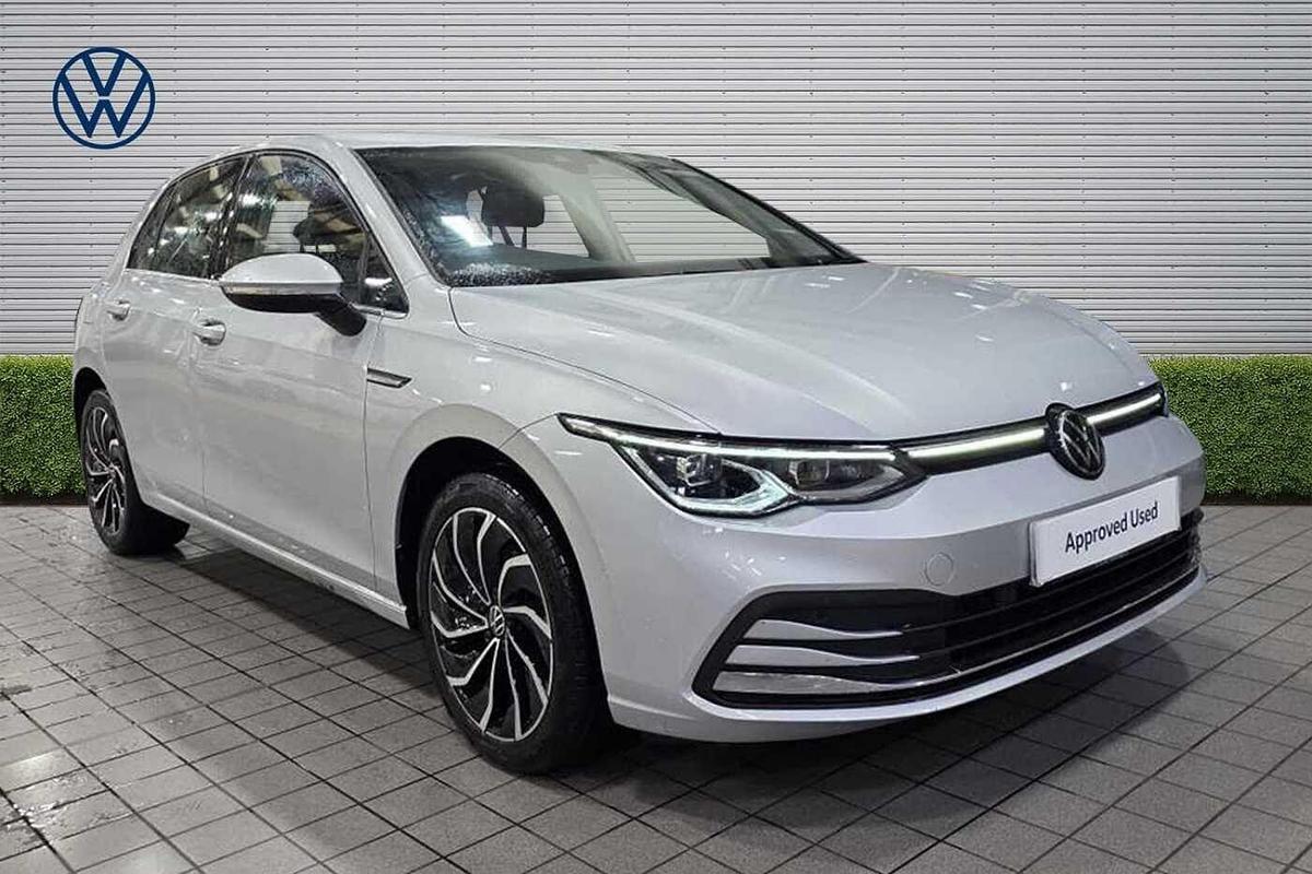 Main listing image - Volkswagen Golf