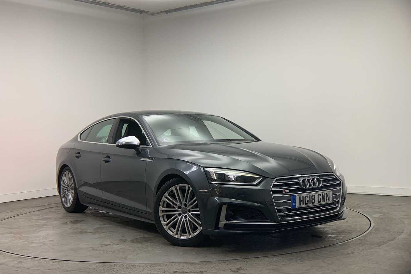 Main listing image - Audi S5
