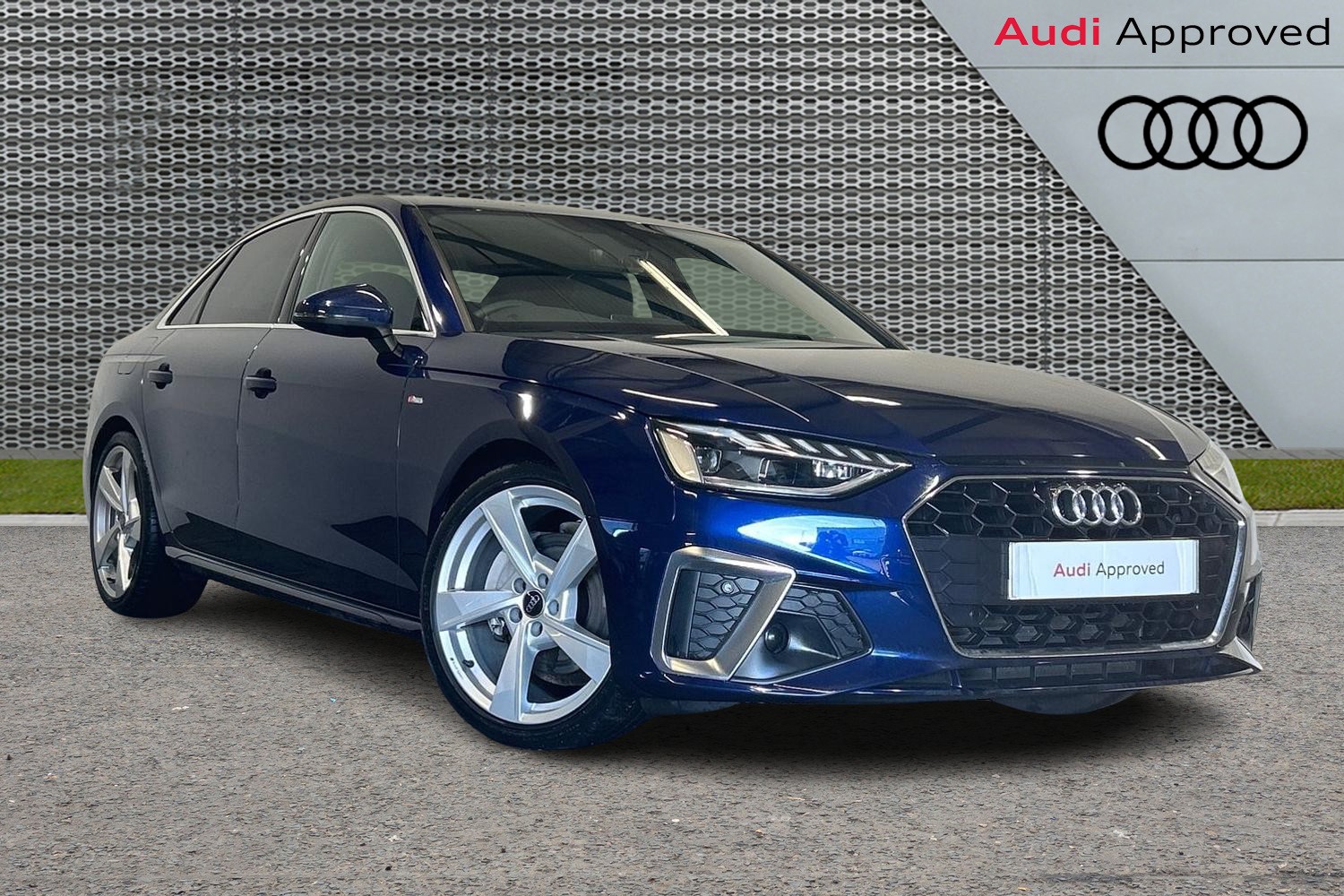 Main listing image - Audi A4