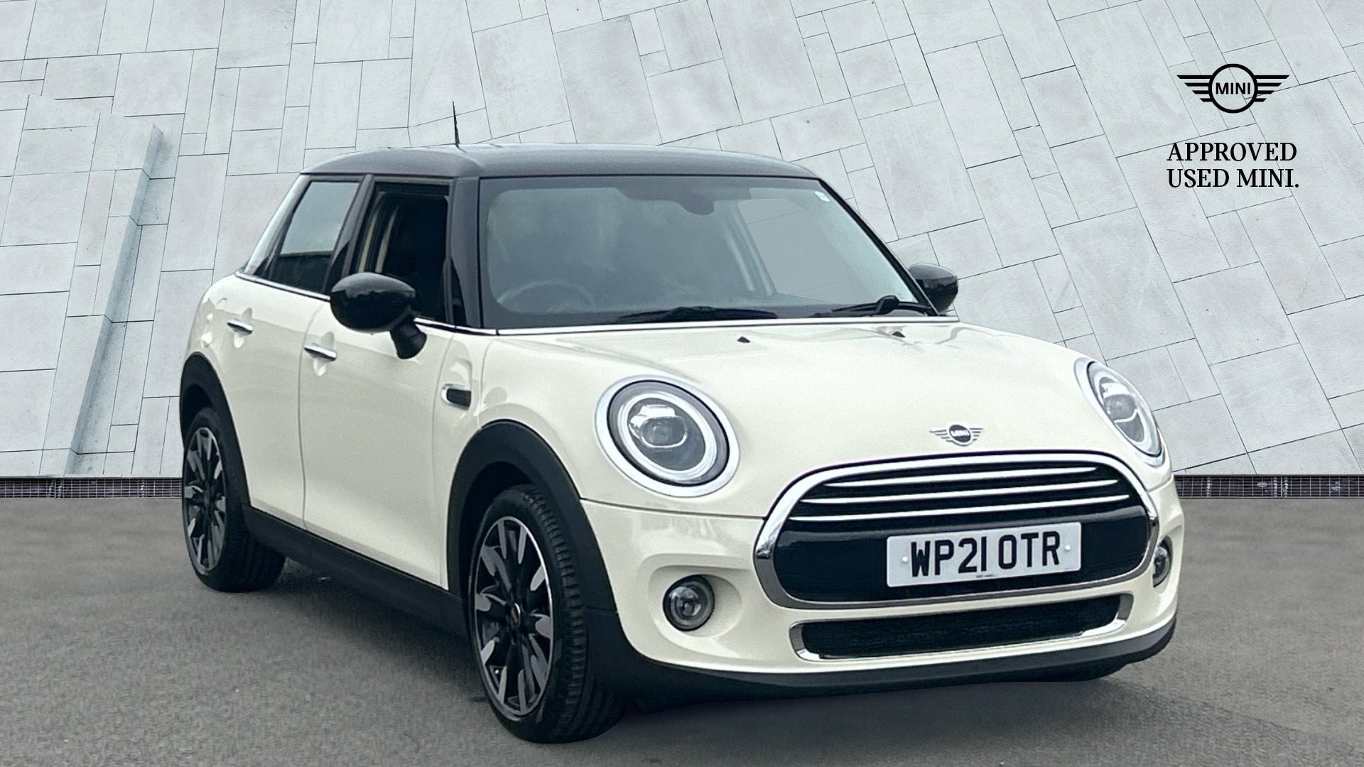 Main listing image - MINI Hatchback 5dr