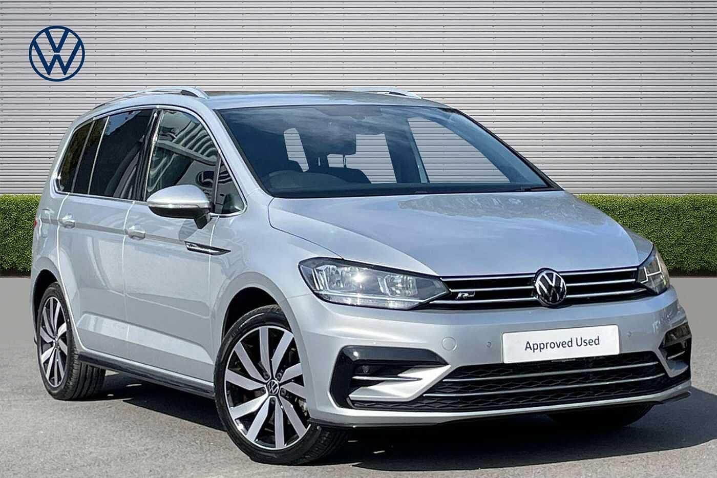 Main listing image - Volkswagen Touran