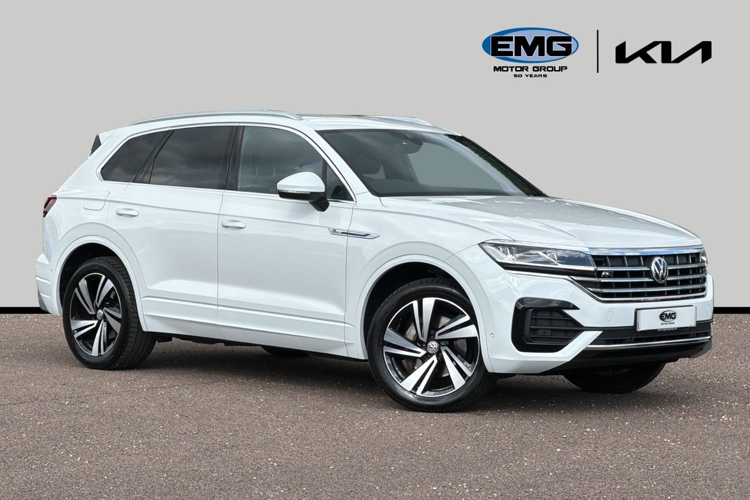 Main listing image - Volkswagen Touareg