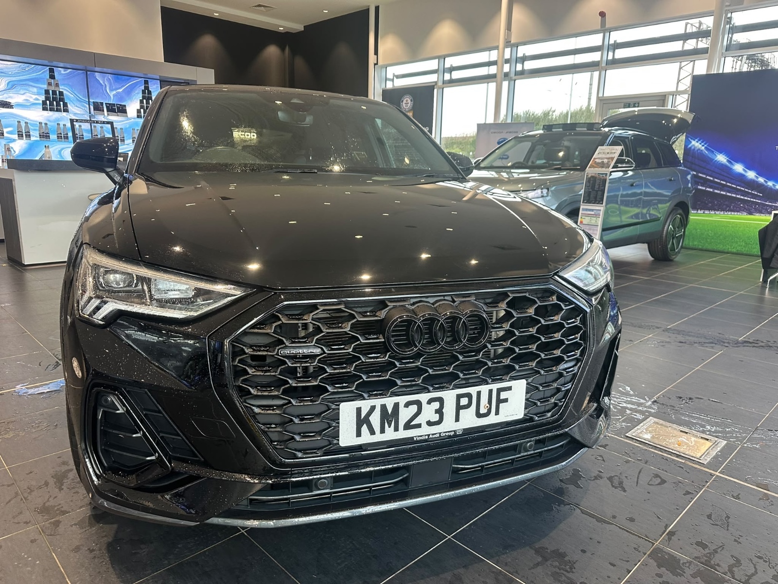 Main listing image - Audi Q3