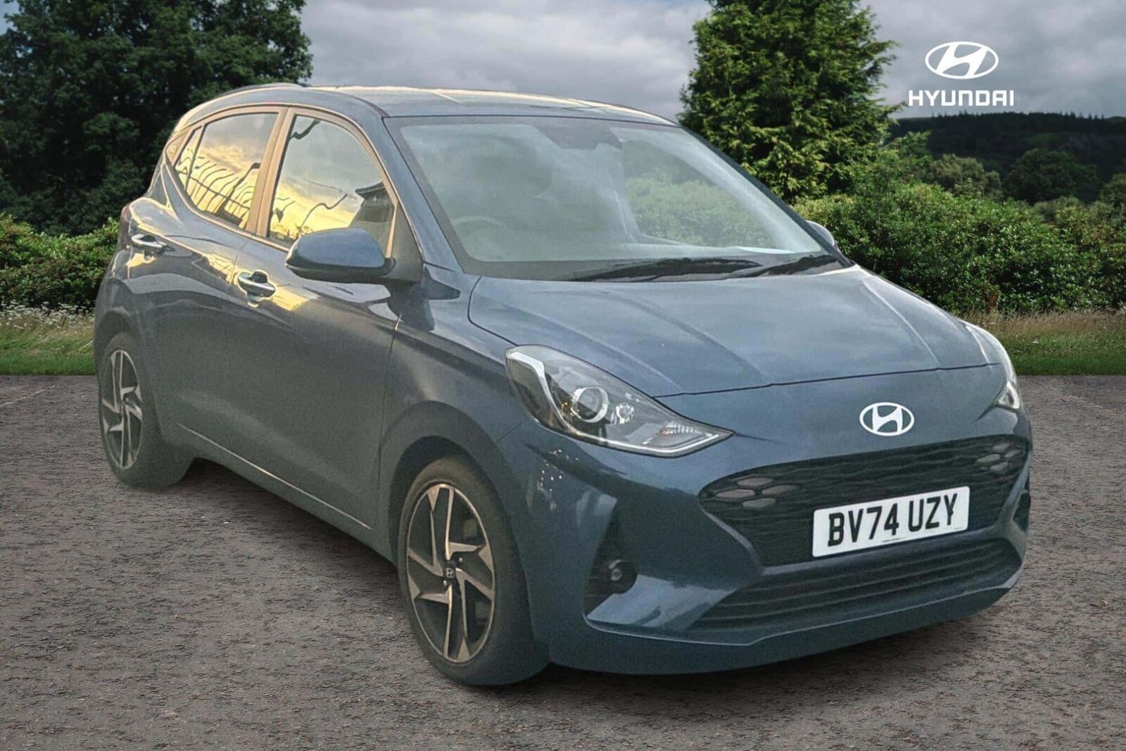 Main listing image - Hyundai i10