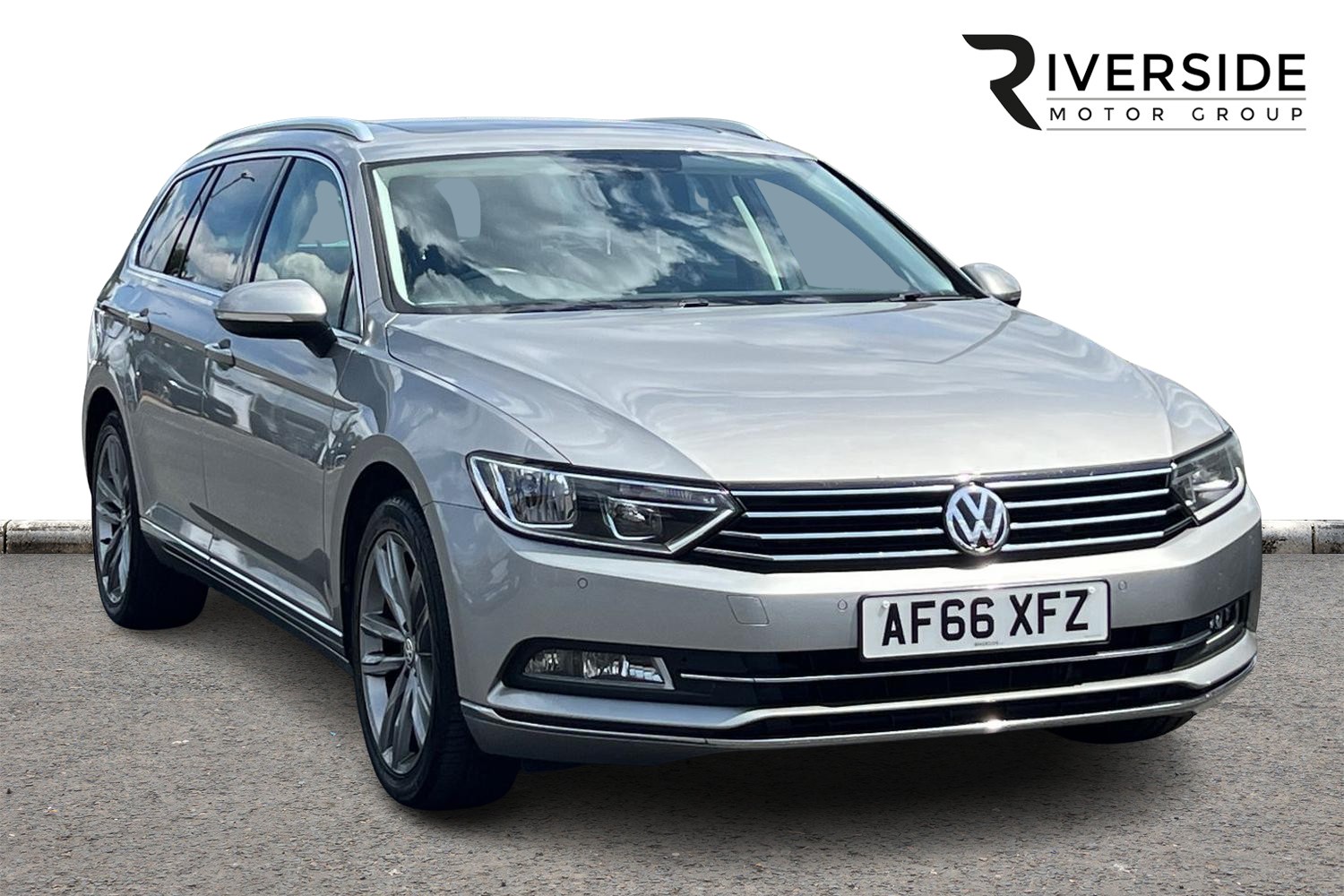 Main listing image - Volkswagen Passat Estate