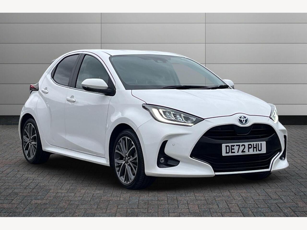 Main listing image - Toyota Yaris