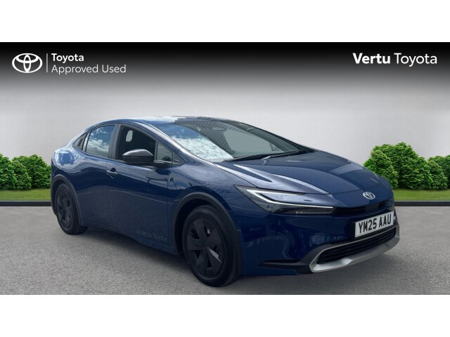 Main listing image - Toyota Prius Plug-In