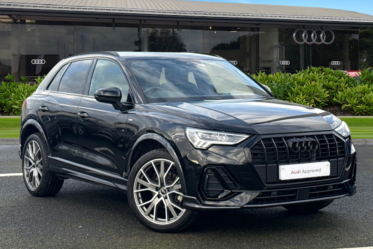 Main listing image - Audi Q3