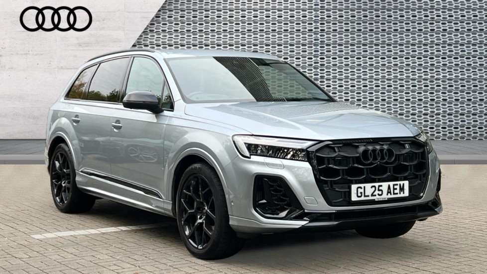 Main listing image - Audi Q7