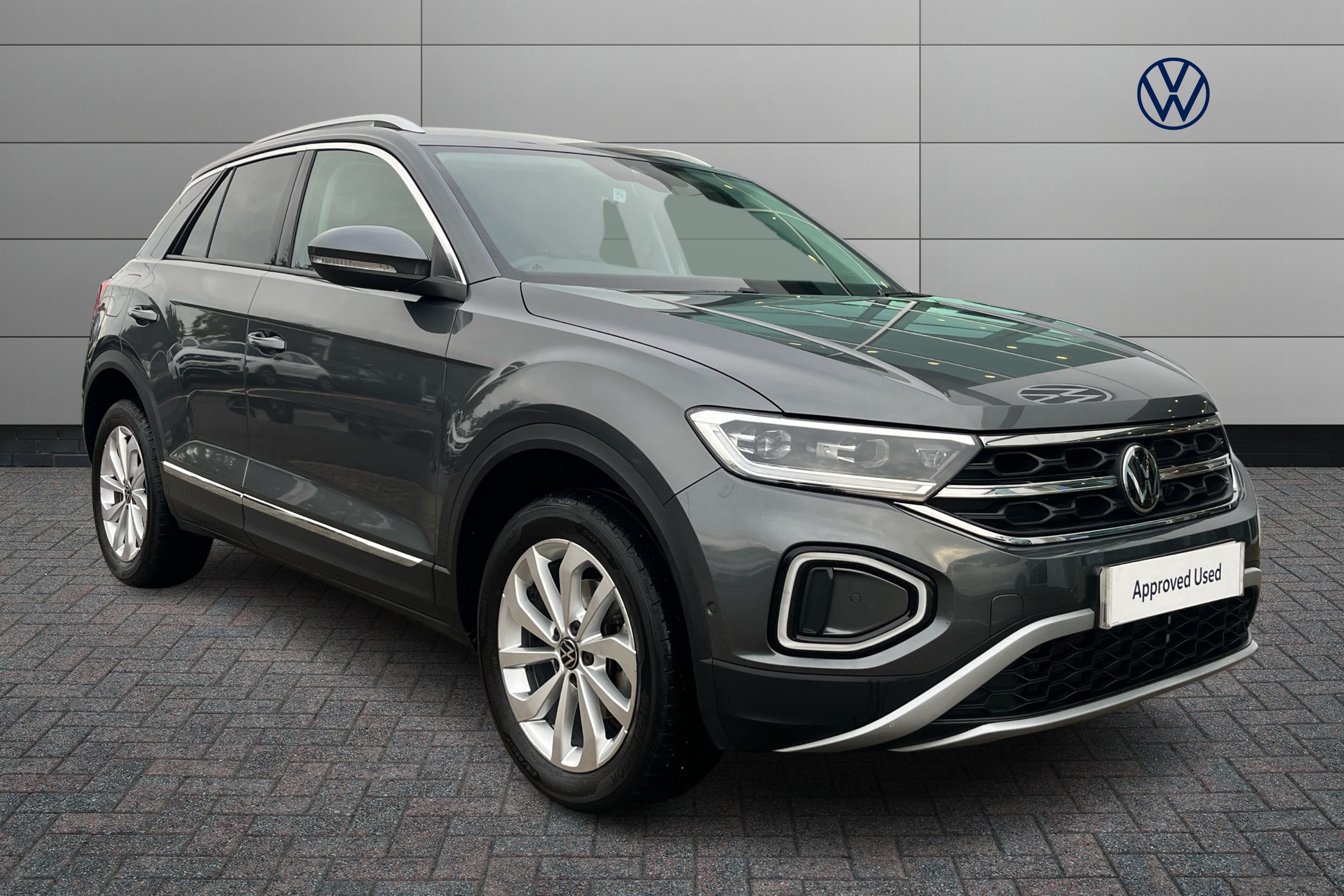 Main listing image - Volkswagen T-Roc