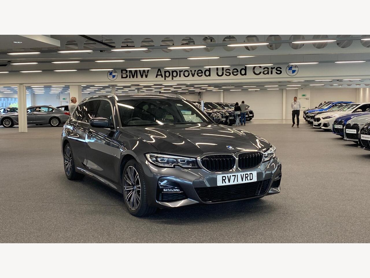 Main listing image - BMW 3 Series Touring