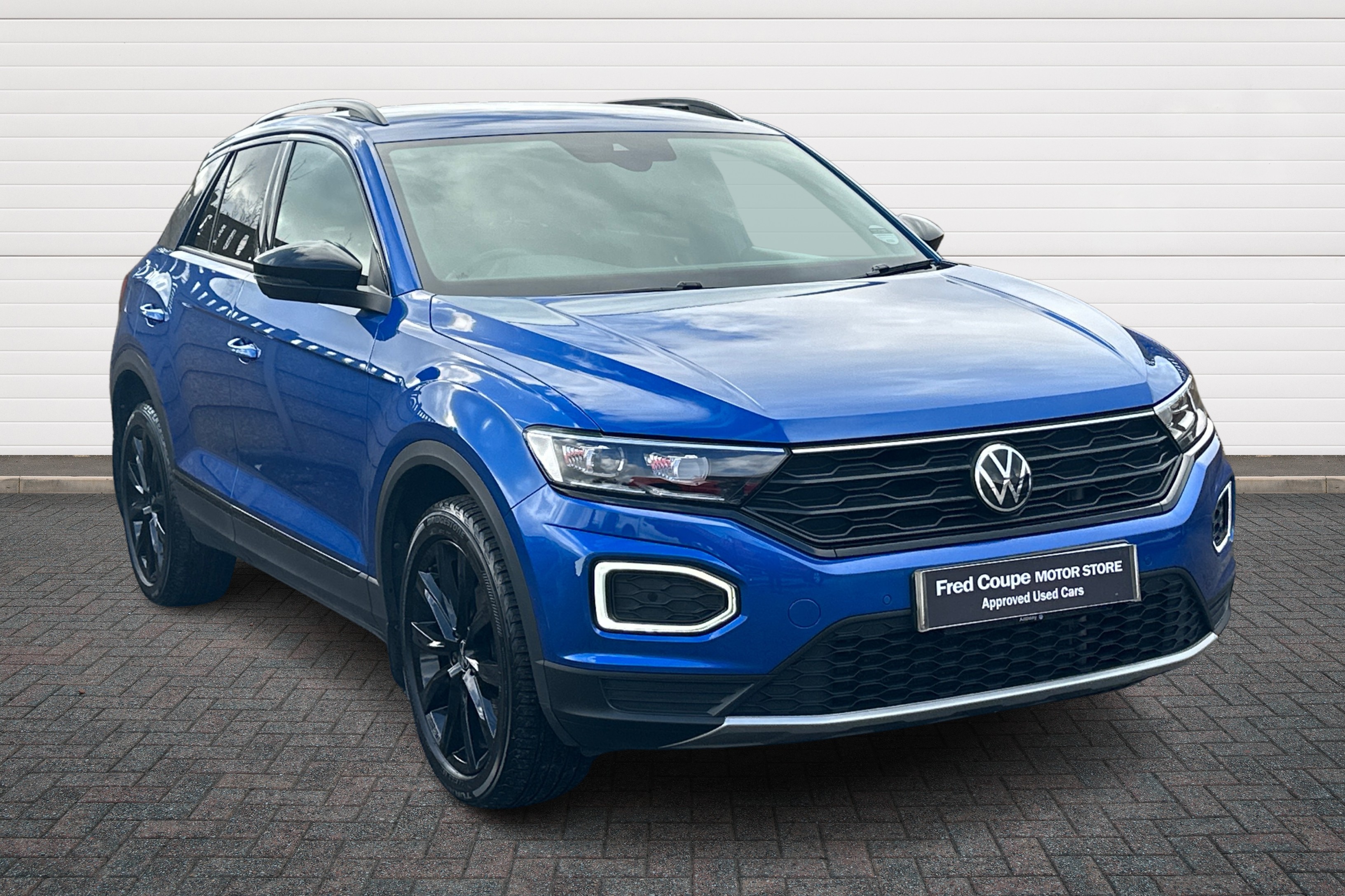 Main listing image - Volkswagen T-Roc