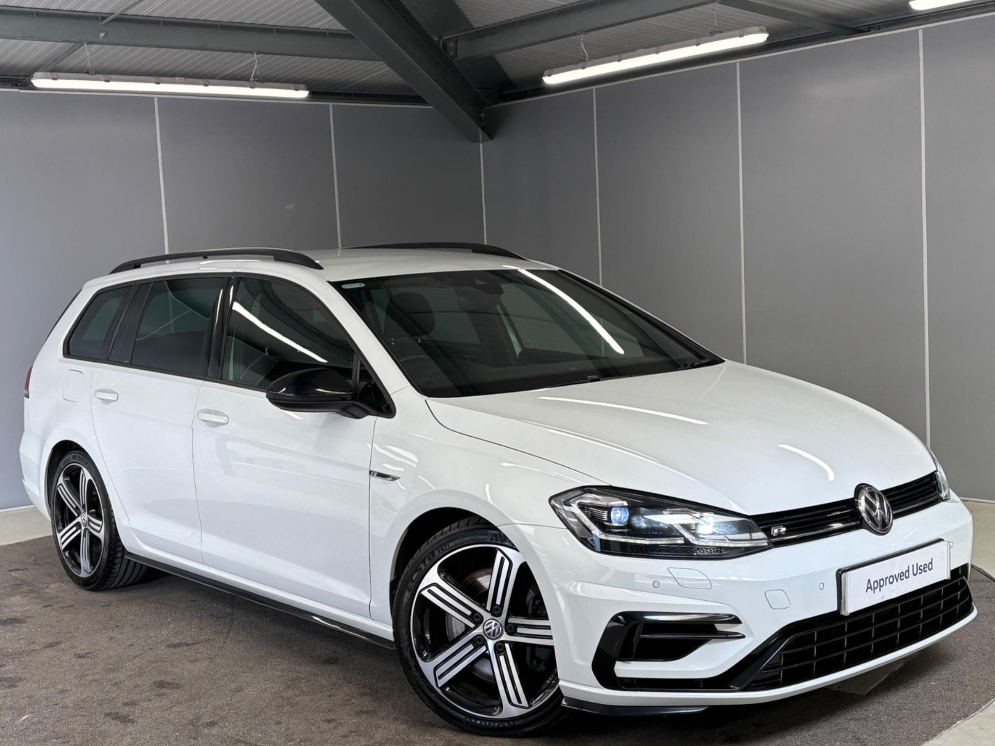Main listing image - Volkswagen Golf Estate