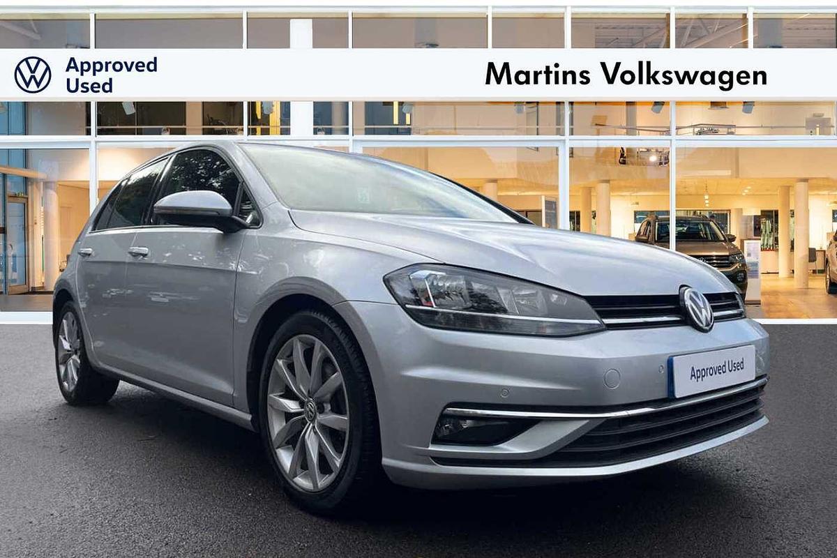 Main listing image - Volkswagen Golf