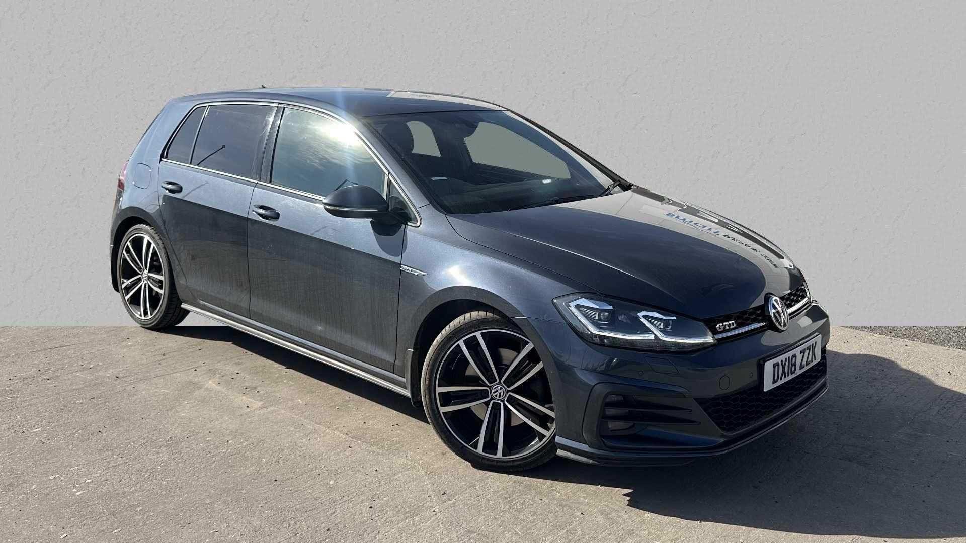 Main listing image - Volkswagen Golf