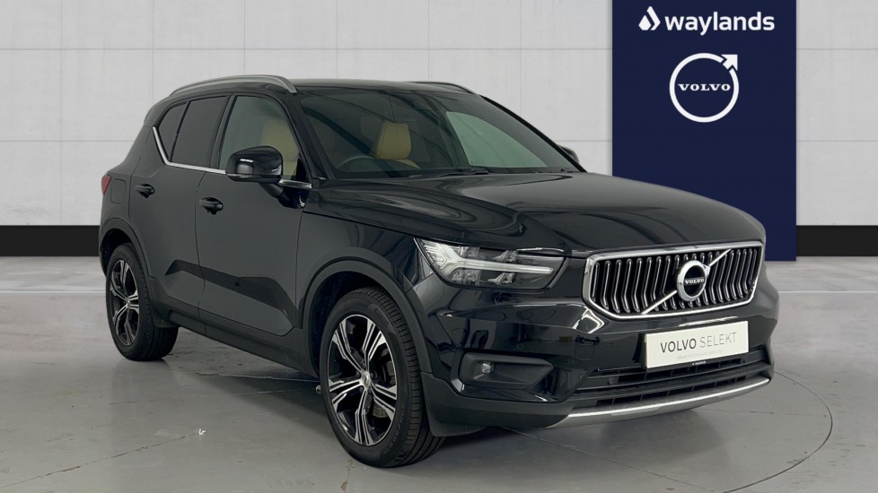 Main listing image - Volvo XC40