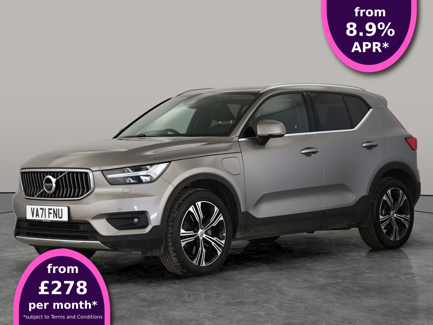 Main listing image - Volvo XC40 Recharge