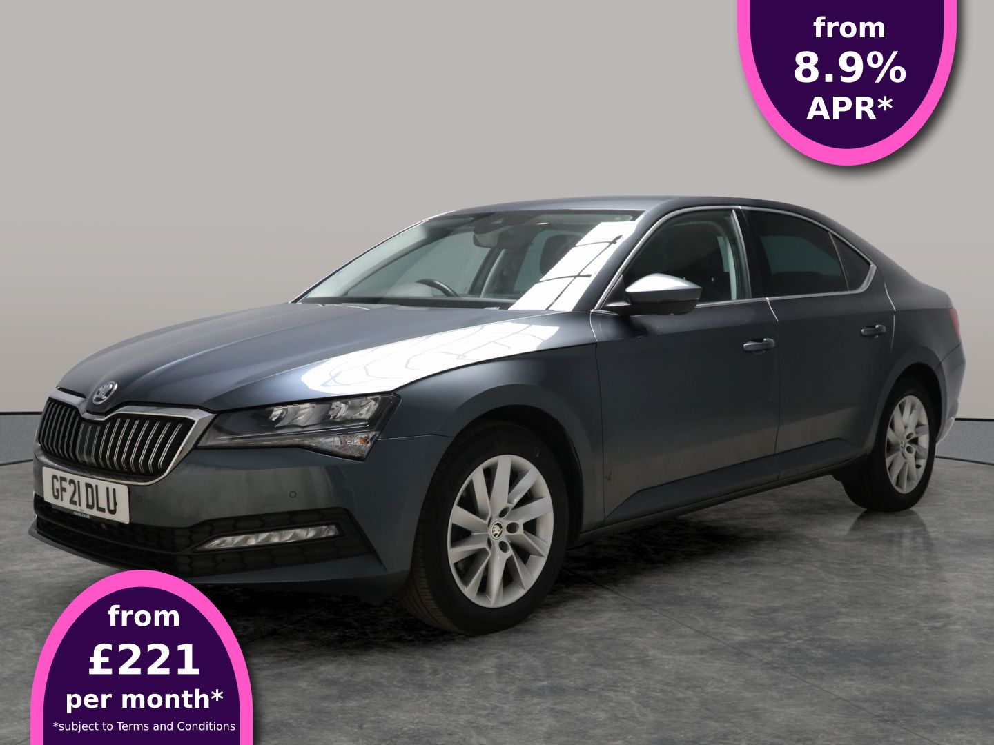 Main listing image - Skoda Superb