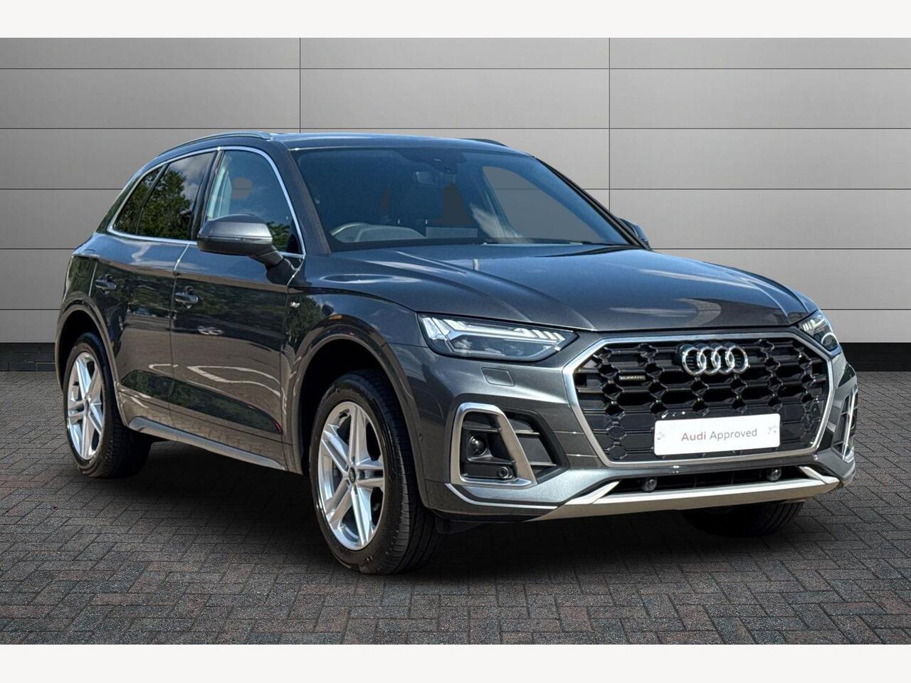 Main listing image - Audi Q5