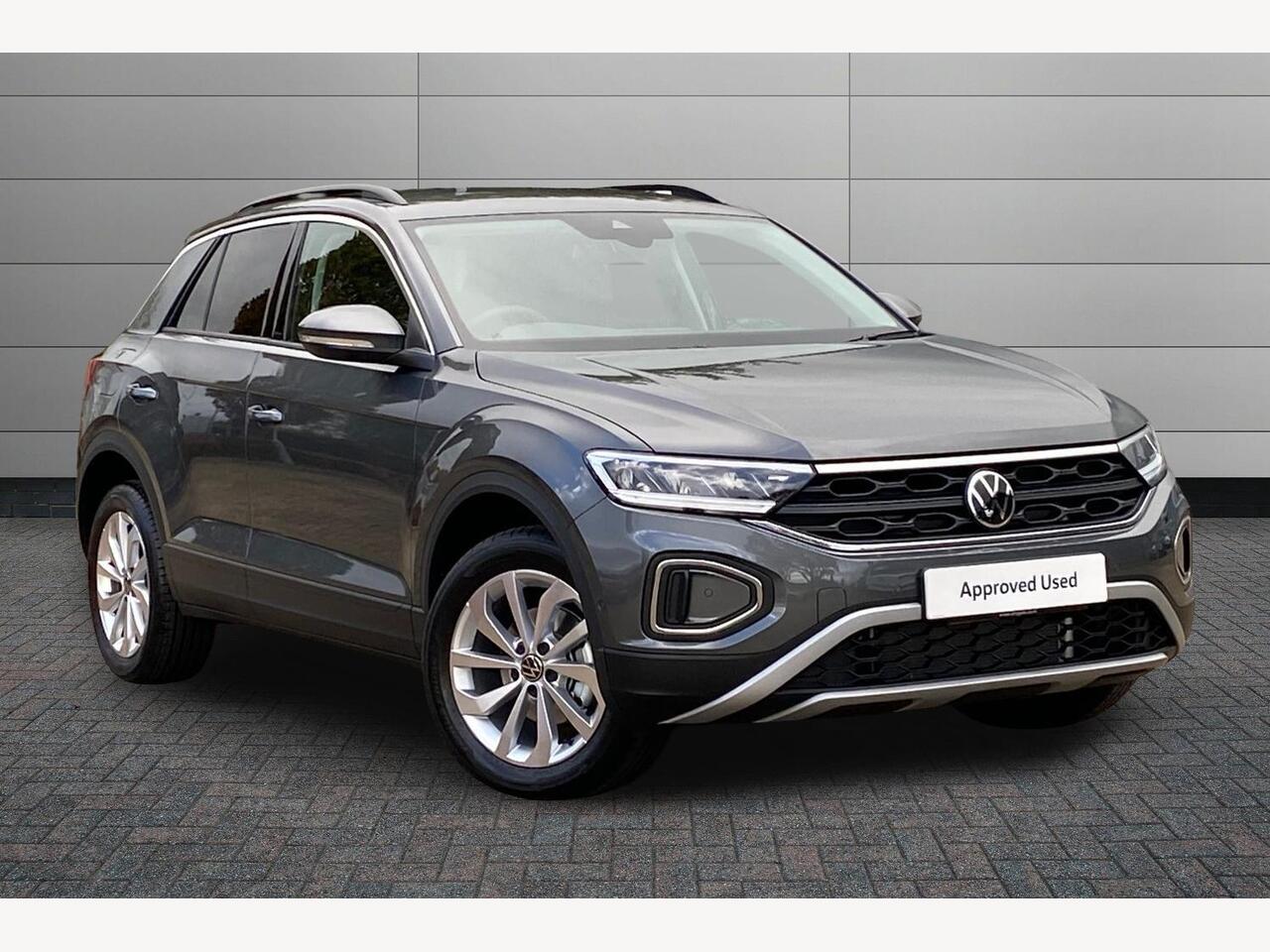 Main listing image - Volkswagen T-Roc