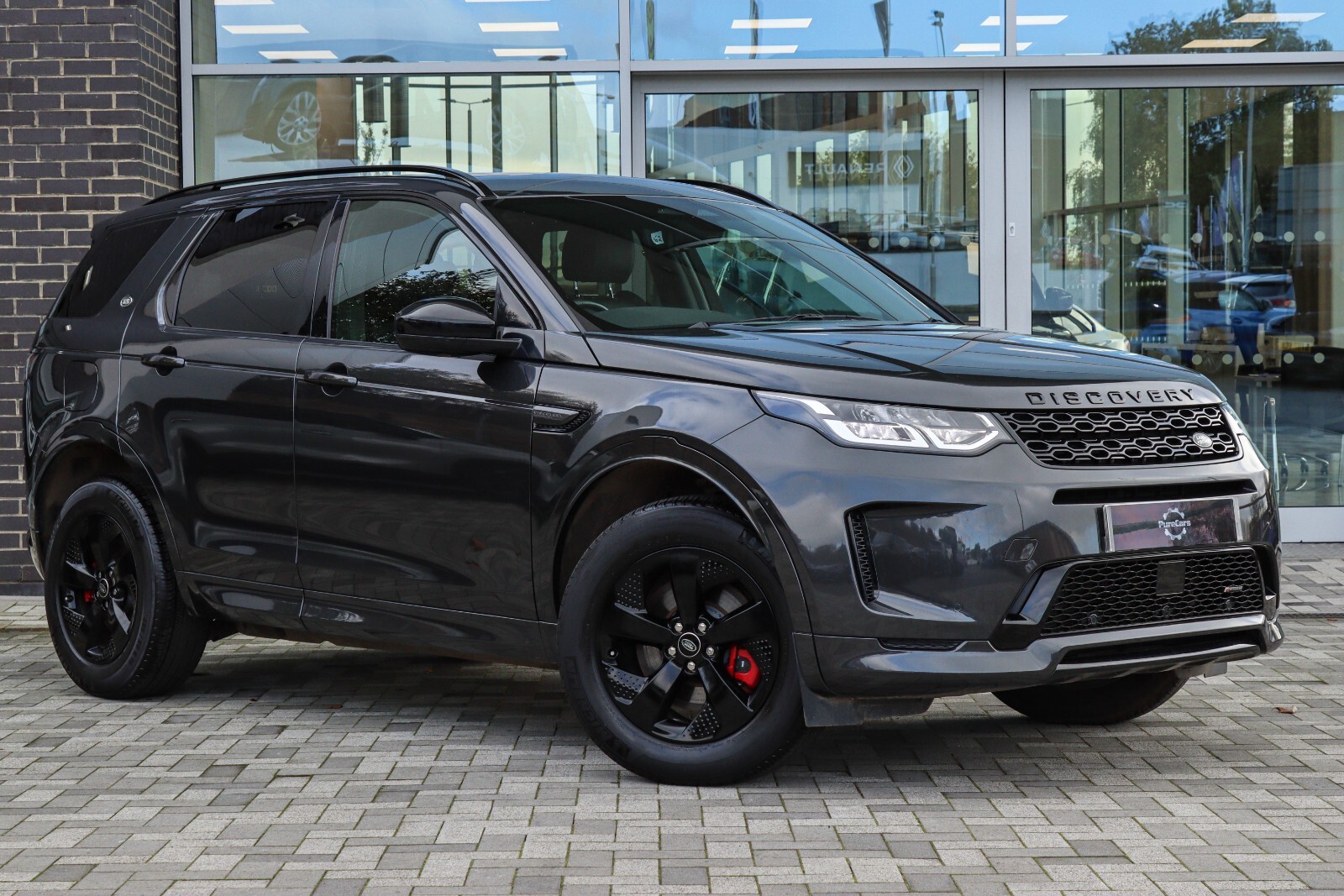 Main listing image - Land Rover Discovery Sport