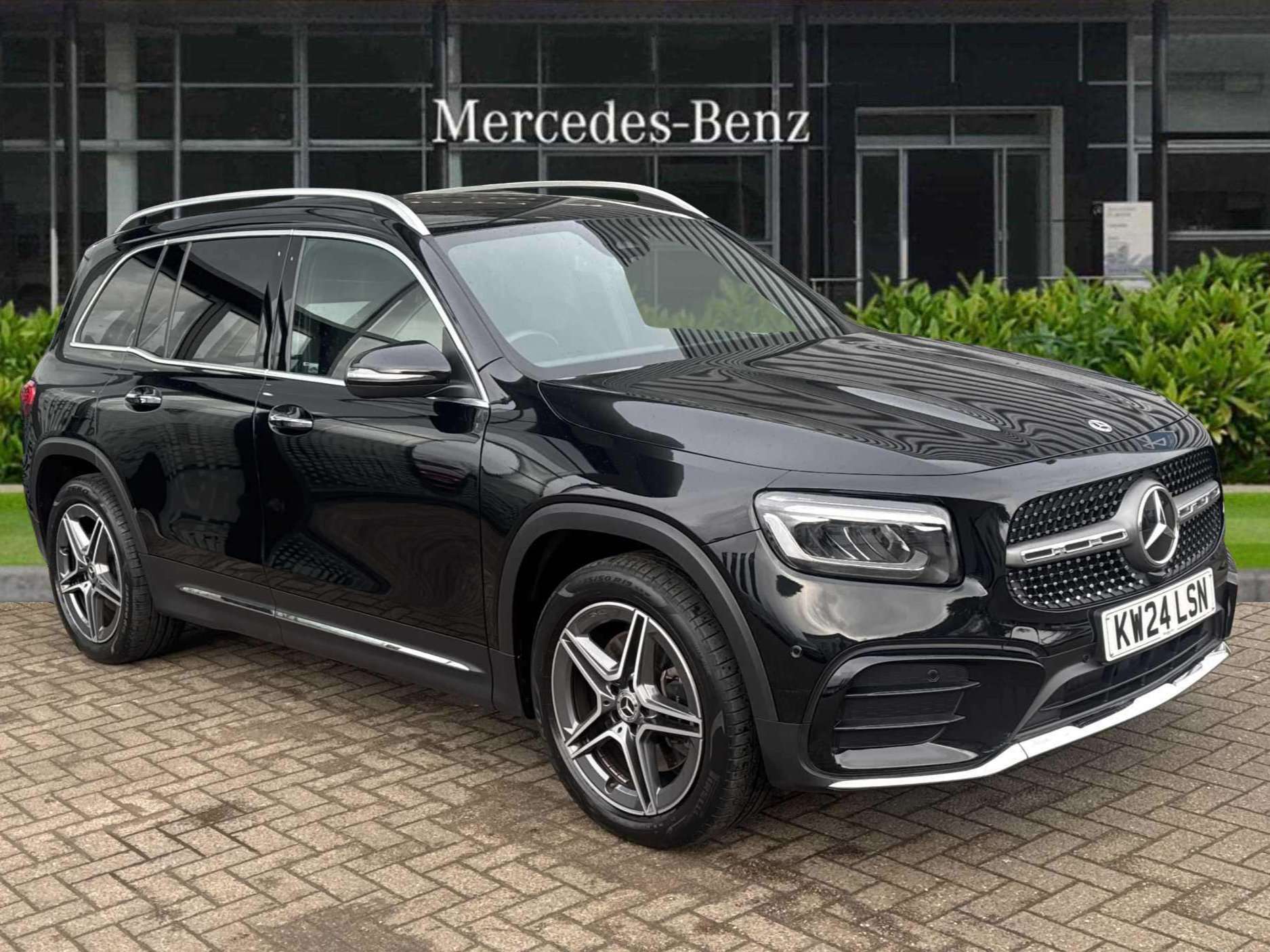 Main listing image - Mercedes-Benz GLB