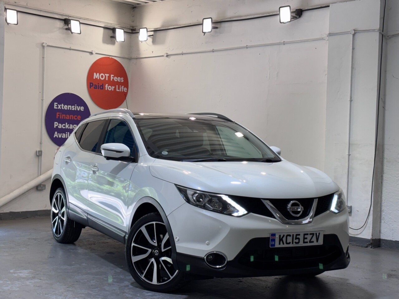 Main listing image - Nissan Qashqai