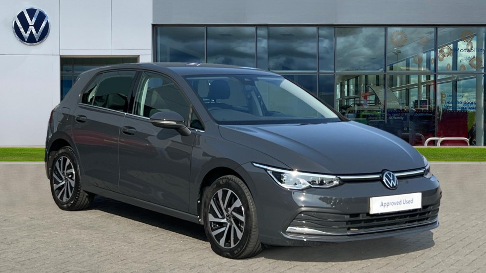 Main listing image - Volkswagen Golf