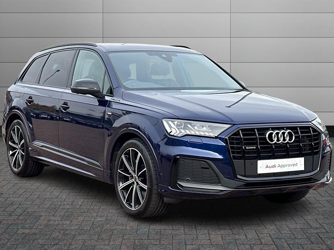 Main listing image - Audi Q7