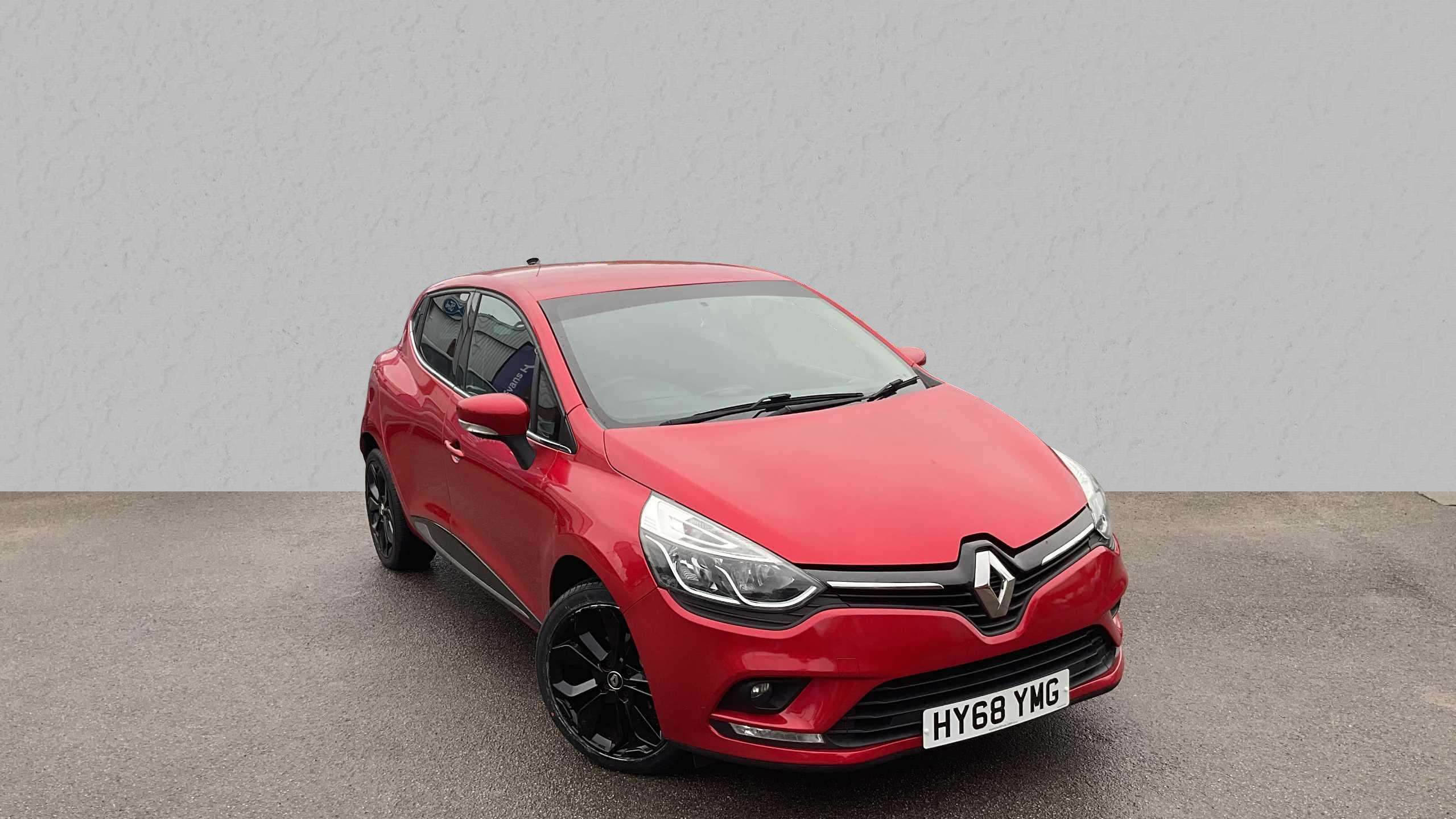 Main listing image - Renault Clio