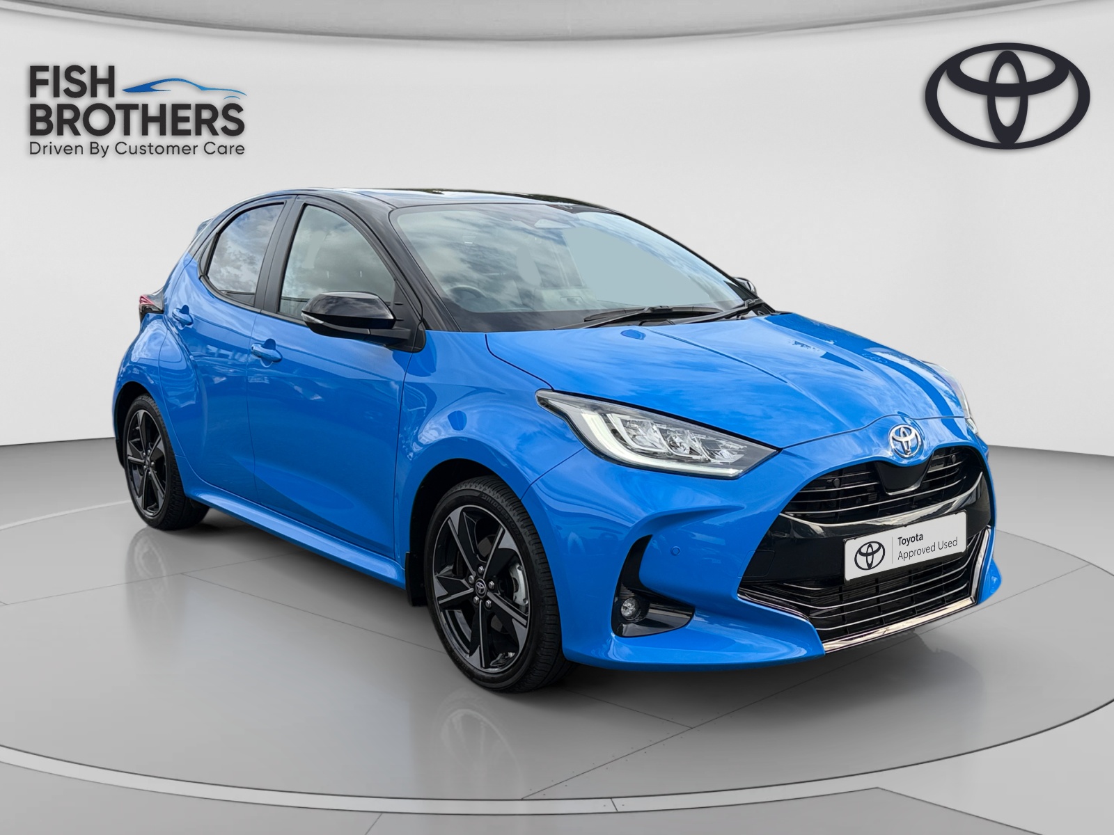 Main listing image - Toyota Yaris