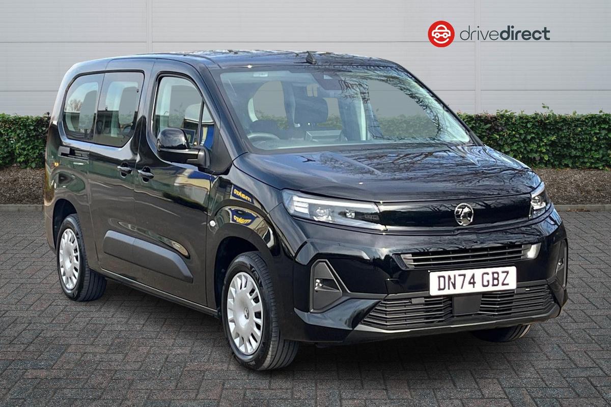 Main listing image - Vauxhall Combo Life-e