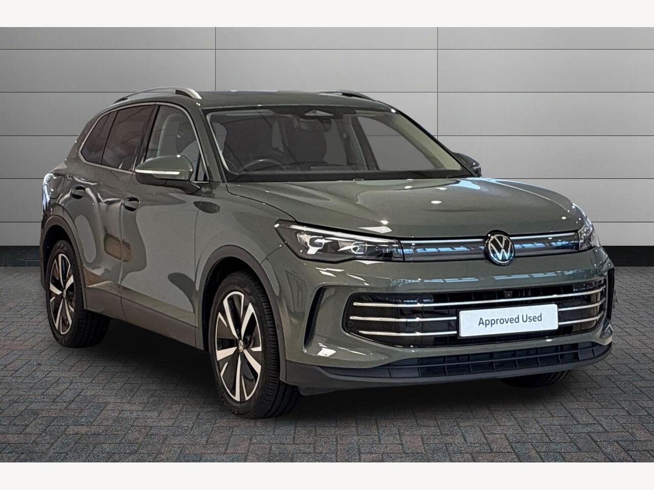 Main listing image - Volkswagen Tiguan