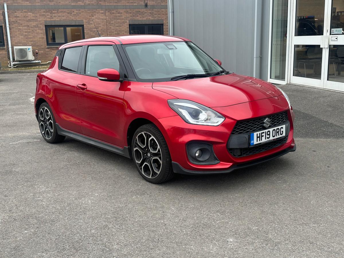 Main listing image - Suzuki Swift Sport