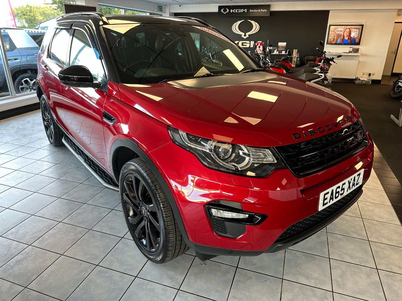 Main listing image - Land Rover Discovery Sport