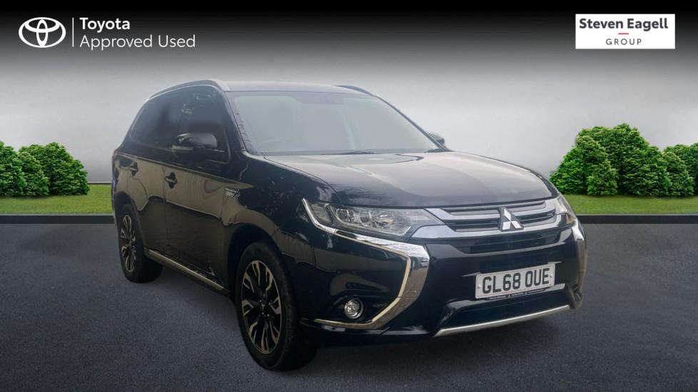 Main listing image - Mitsubishi Outlander