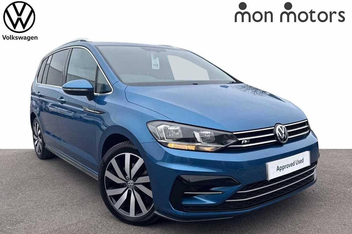 Main listing image - Volkswagen Touran