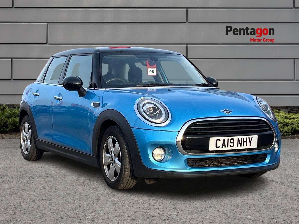 Main listing image - MINI Hatchback 5dr