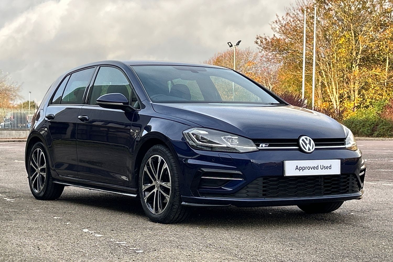 Main listing image - Volkswagen Golf